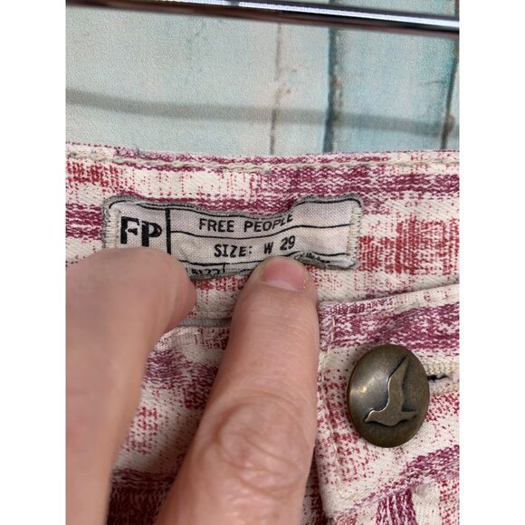 Free People Womans W29 Jeans Ikat Chevron Cream Red Pink Crop Skinny Low Rise Cr - Picture 4 of 8